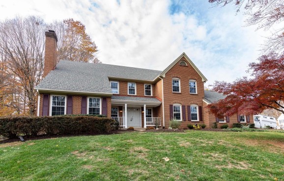 6501 Heather Brook Ct